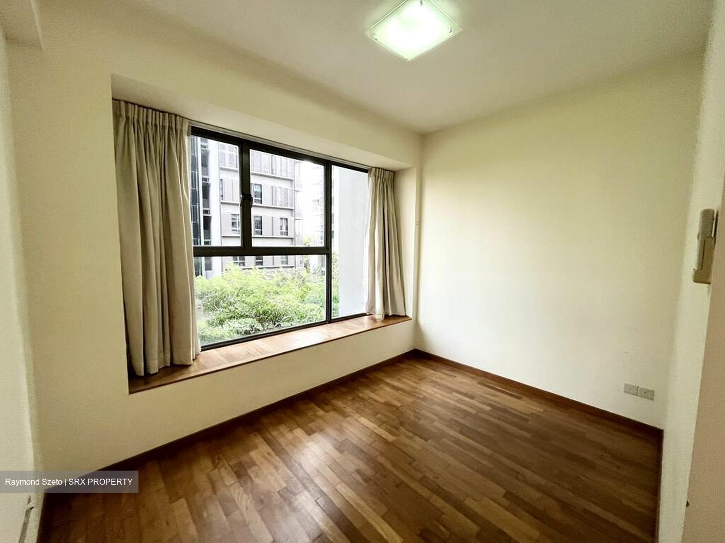 38 Amber (D15), Condominium #517093471